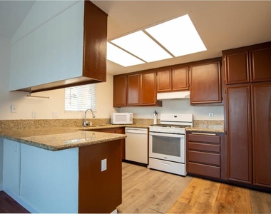 1319 Grand Ave. - Photo Thumbnail 5