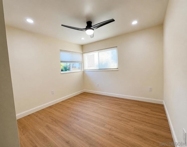 3034 Newell Street - Photo Thumbnail 5