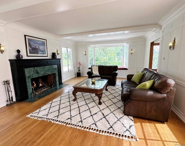 2400 Benedict Canyon Dr - Photo Thumbnail 7