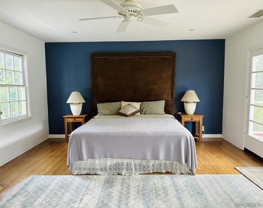 2400 Benedict Canyon Dr - Photo Thumbnail 12