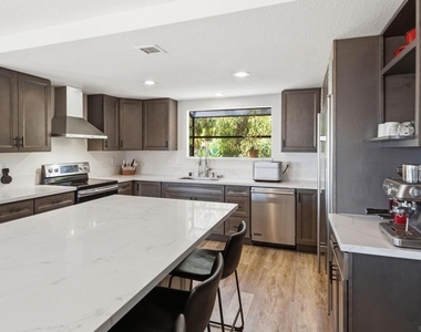 1539 San Miguel Ave - Photo Thumbnail 14