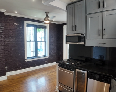East 13th Street - Photo Thumbnail 7