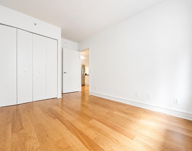 323 West 96th Street - Photo Thumbnail 6