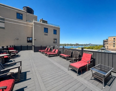 323 West 96th Street - Photo Thumbnail 15