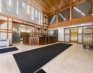 323 West 96th Street - Photo Thumbnail 12