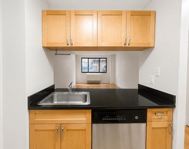 323 West 96th Street - Photo Thumbnail 10