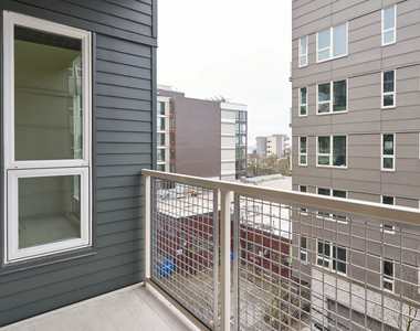 4715 42nd Ave Sw - Photo Thumbnail 25