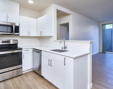 810 12th Avenue - Photo Thumbnail 32