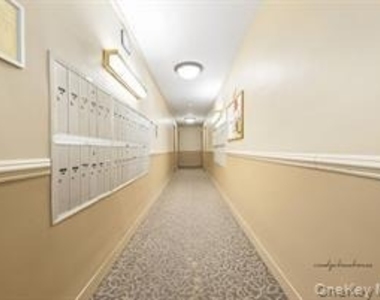 14325 84th Drive - Photo Thumbnail 3