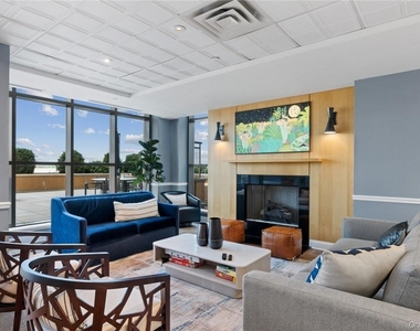 175 Huguenot Street - Photo Thumbnail 18