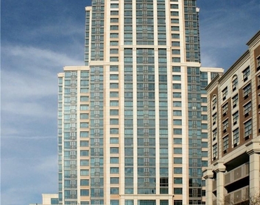 175 Huguenot Street - Photo Thumbnail 12