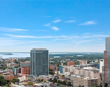 175 Huguenot Street - Photo Thumbnail 9