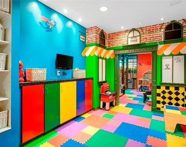 175 Huguenot Street - Photo Thumbnail 22