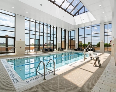 175 Huguenot Street - Photo Thumbnail 15