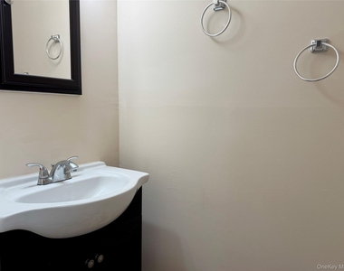 40 Seabrook Lane - Photo Thumbnail 13