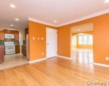 79 Onderdonk Avenue - Photo Thumbnail 6