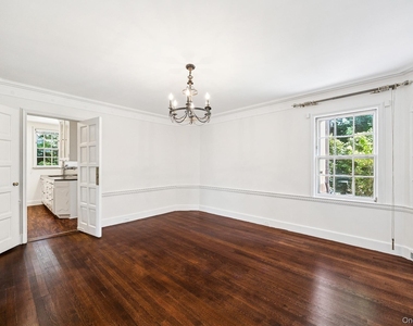 6 Fox Meadow Road - Photo Thumbnail 5