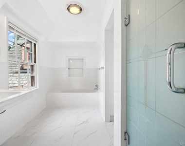 6 Fox Meadow Road - Photo Thumbnail 11