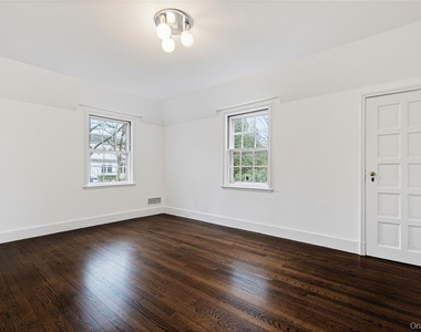6 Fox Meadow Road - Photo Thumbnail 14
