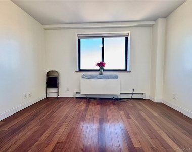 13226 Avery Avenue - Photo Thumbnail 8