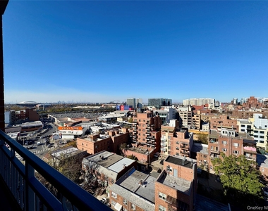 13226 Avery Avenue - Photo Thumbnail 13