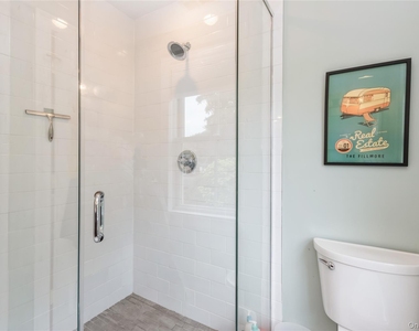 120 Verplanck Avenue - Photo Thumbnail 18