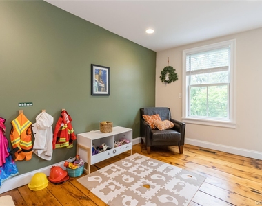 120 Verplanck Avenue - Photo Thumbnail 12