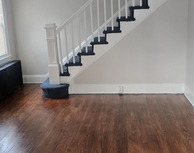 52 Allers Boulevard - Photo Thumbnail 2