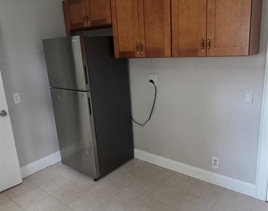 52 Allers Boulevard - Photo Thumbnail 8
