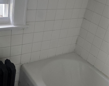 52 Allers Boulevard - Photo Thumbnail 6