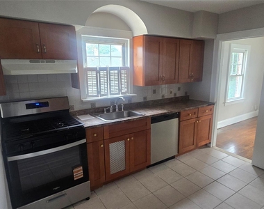52 Allers Boulevard - Photo Thumbnail 7