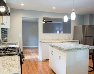 8 Carl Place - Photo Thumbnail 15