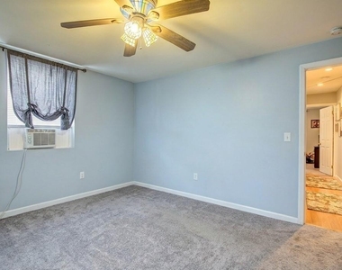 8 Carl Place - Photo Thumbnail 13