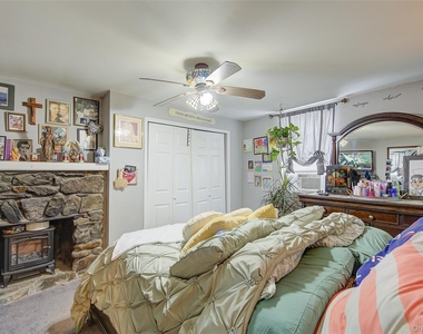 8 Carl Place - Photo Thumbnail 9