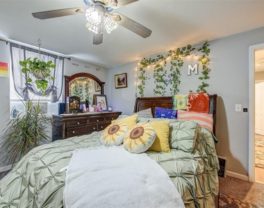 8 Carl Place - Photo Thumbnail 8