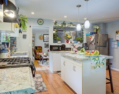 8 Carl Place - Photo Thumbnail 21