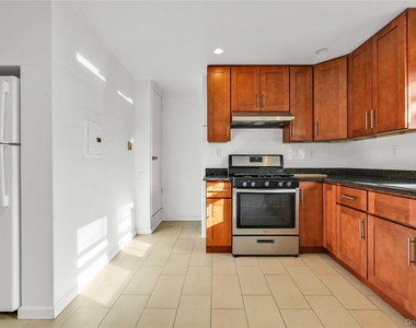 43-45 Parsons Boulevard - Photo Thumbnail 15