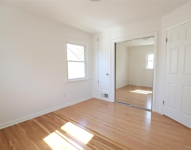 14-33 140th Street - Photo Thumbnail 8
