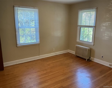 45 Tennyson Avenue - Photo Thumbnail 13