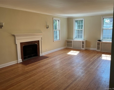 45 Tennyson Avenue - Photo Thumbnail 6