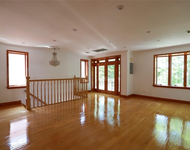 69-73 185th Street - Photo Thumbnail 2