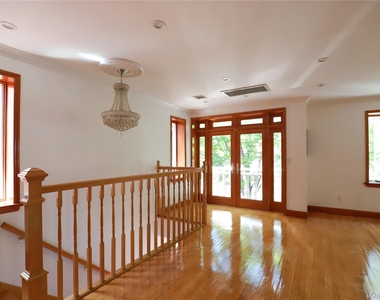 69-73 185th Street - Photo Thumbnail 1