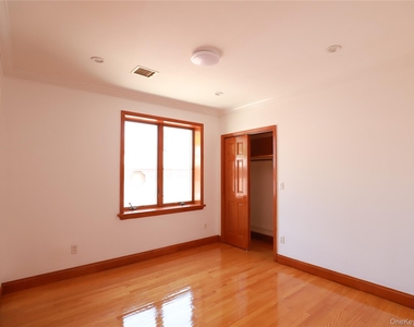 69-73 185th Street - Photo Thumbnail 9
