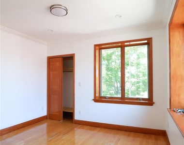 69-73 185th Street - Photo Thumbnail 6