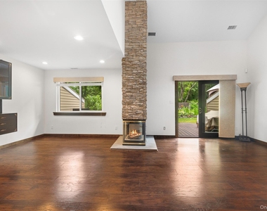 4 Hidden Pines Way - Photo Thumbnail 8