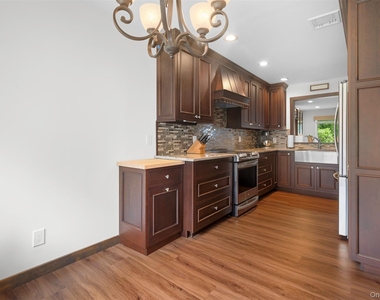 4 Hidden Pines Way - Photo Thumbnail 15