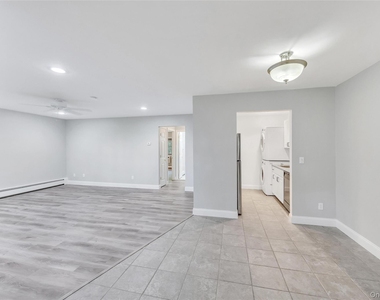 31 Richmond Boulevard - Photo Thumbnail 4