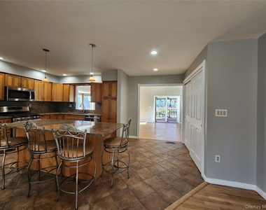 373 Ehrhardt Road - Photo Thumbnail 7