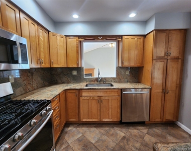 373 Ehrhardt Road - Photo Thumbnail 5