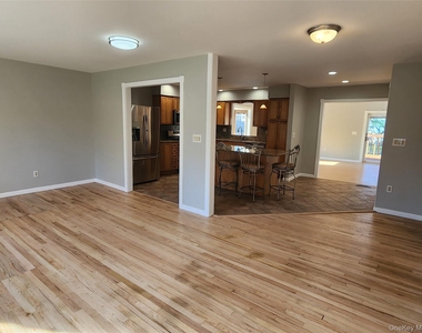373 Ehrhardt Road - Photo Thumbnail 13